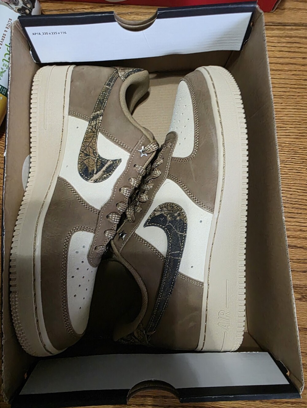 Nike AF1 "Realtree" Low-Top Sneakers in Brown & Cream Size 10.5m.